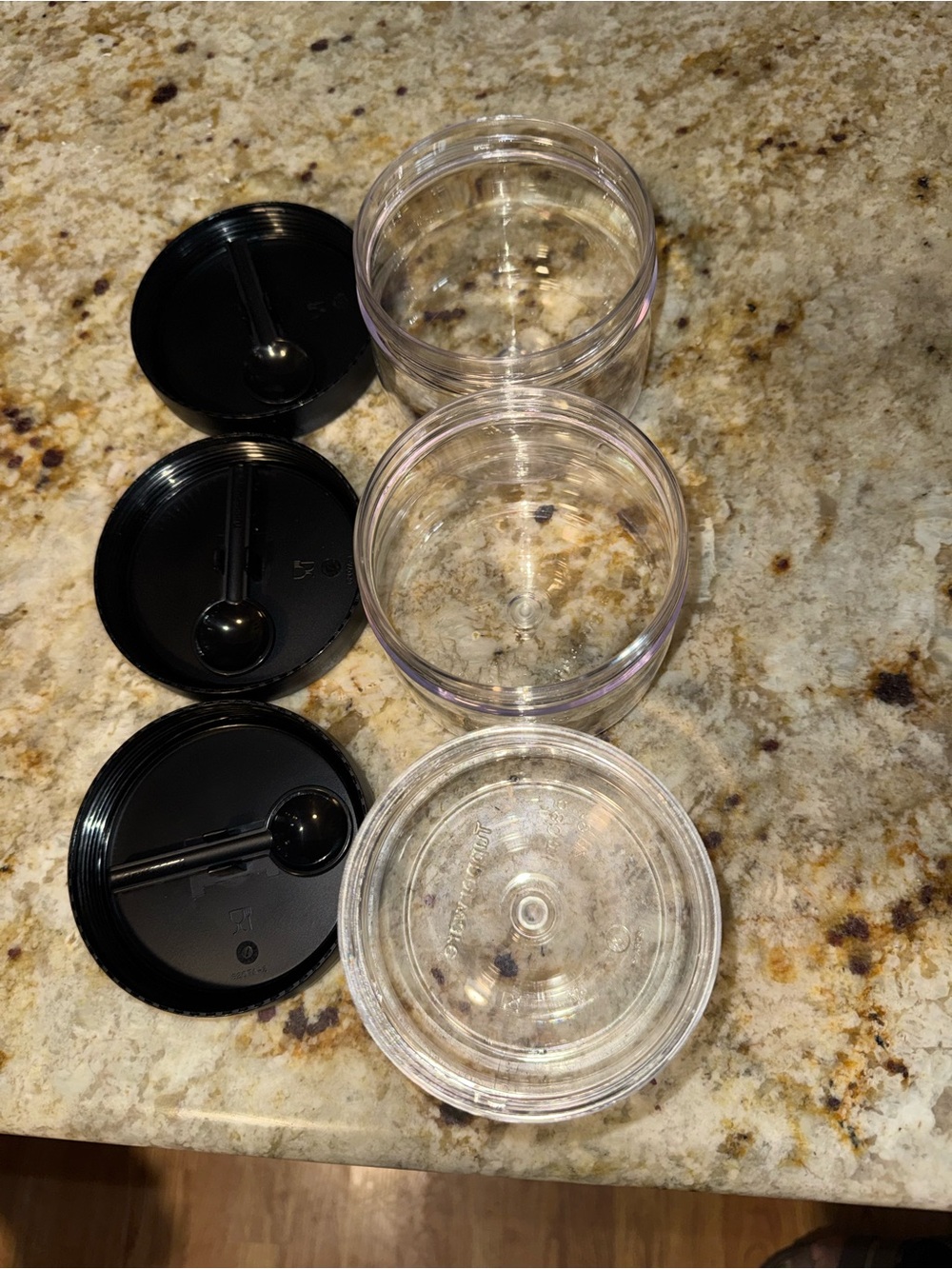 Three-Piece Clearly elegant Stackable Storage Jars with Black Lids Tupperware - Picture 4 of 9